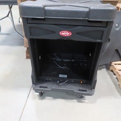 SKB Gig Rig Rack Case Mixer Equalizer Rolly Wheels 4x Side Locking READ Des