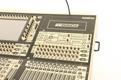 DiGiCo SD8 120-Channel Digital Mixing Console w/ ST Optical CG01Z7N