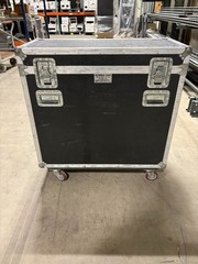 Yamaha QL5 64-channel Digital Mixing Console With Roadcase