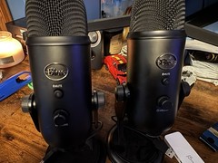 Blue Yeti 20 Hz – 20 kHz Multi-Pattern USB Microphone A00121