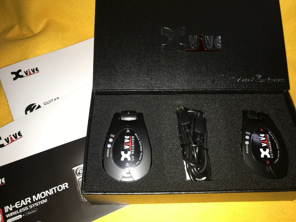 XVIVE U2 Guitar Wireless System with Transmitter and Receiver – Black near mint