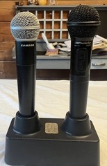 Phonic Ear Frontrow Pro 930HTC Handheld Charger w/ 2 Microphones- No Power Cord