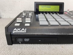 AKAI Professional MPC2500 Music Production Center 128MB RAM Sampler Sequencer