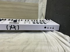 Arturia KeyLab Essential 49 Keyboard Controller USB White