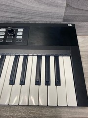 Native Instruments Komplete Kontrol S49 Mki 49-key Controller (A1D020977)