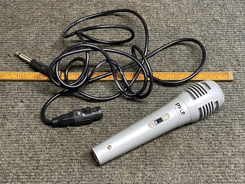 Pyle PDMIK1 Professional Moving Coil Dynamic Handheld Microphone 6.5 ‘ Cable