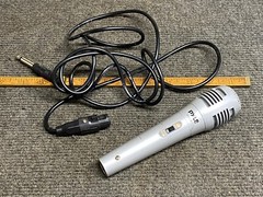 Pyle PDMIK1 Professional Moving Coil Dynamic Handheld Microphone 6.5 ‘ Cable