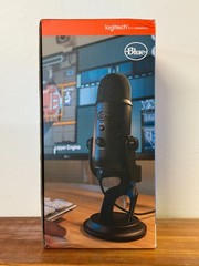 Blue Yeti Premium USB Microphone Blackout Edition w/Foam Windscreen (Open Box)