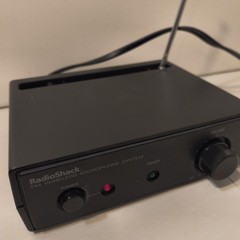 RadioShack FM Wireless Microphone System No. 32-1221B DC 12.6 Volt Plug Type „M“