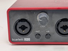 Focusrite Scarlett 2i2 3rd Gen USB-C Audio Interface 2×2 Red (254)