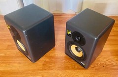 KRK V6 Series 2 one pair of Powered Nearfield Studio Monitor Fully Functional