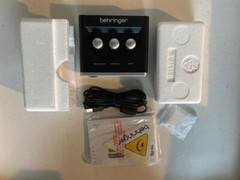 Behringer U-Phoria UM2 With Headset and Cables Audio Interface Amplifier