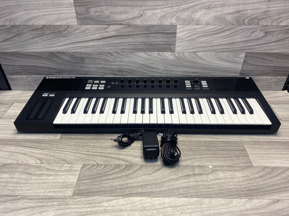Native Instruments Komplete Kontrol S49 Mki 49-key Controller (A1D020977)