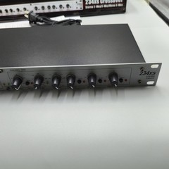DBX 234xs 2-/3-Way Crossover Stereo Electronic 4-Way Crossover Mono Audio Device