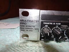 BEHRINGER MULTIGATE PRO XR4400 4-Chan Audio Interactive Quad Expander/Gate,