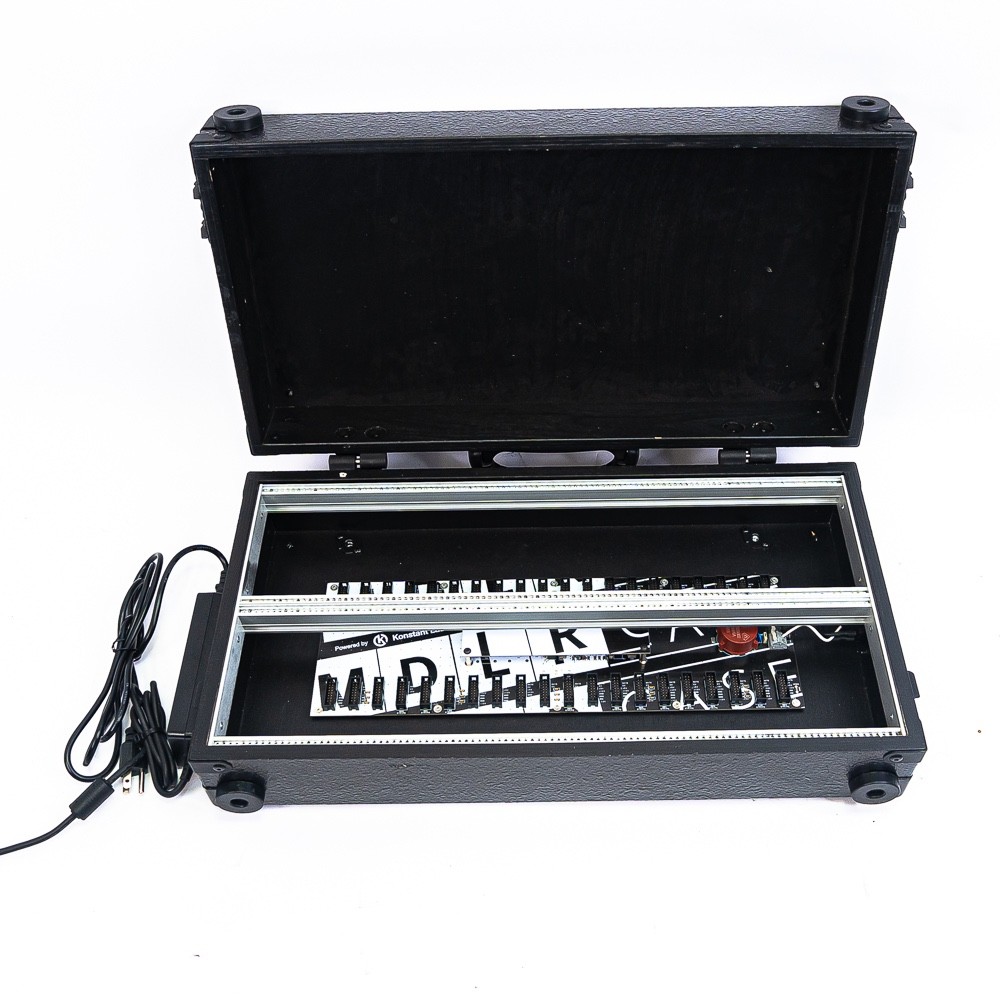 MDLR CASE 7U / 94HP Compact Travel Eurorack Case w/ MDLR PWR Busboard