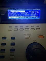 Akai MPC 2000XL