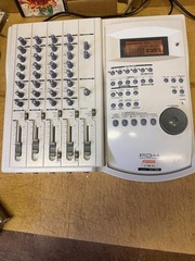 Fostex FD4 Digital Multitrack Recorder Mixer Analogue Digital Tracks powers on