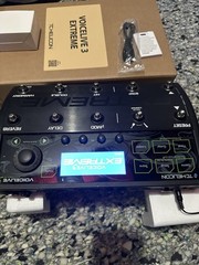 TC-Helicon VoiceLive 3 Extreme Multi-Effects Processor Pre Owned Works Great