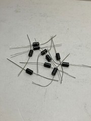 Lot of 10 Ferroxcube Ferrite Radial RF Choke 600 Ohms @ 50 MHZ WBC2.5/A-3S4-Z