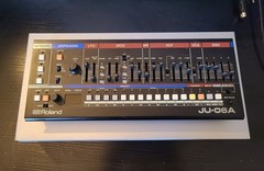 Roland Boutique JU-06A Synthesizer Sound Module Juno-106 Analog Modeling Synth