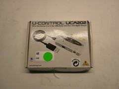 Behringer U-Control UCA202 ultra low-latency 2 In/2 Out USB/Audio Interface with