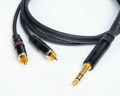 Mogami Stereo 6.3mm (1/4“) TRS to Dual RCA Audiophile Neutrik Plugs cable.