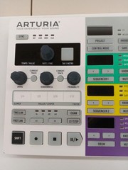 ARTURIA BeatStep Pro Controller & Sequencer w/ Cable Works Well Tested TB01 2.5