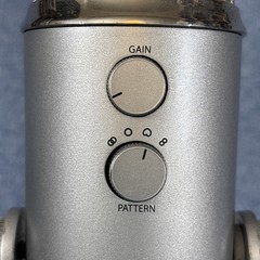 BLUE Yeti USB Condenser Microphone Silver Gray PC Recording Streaming