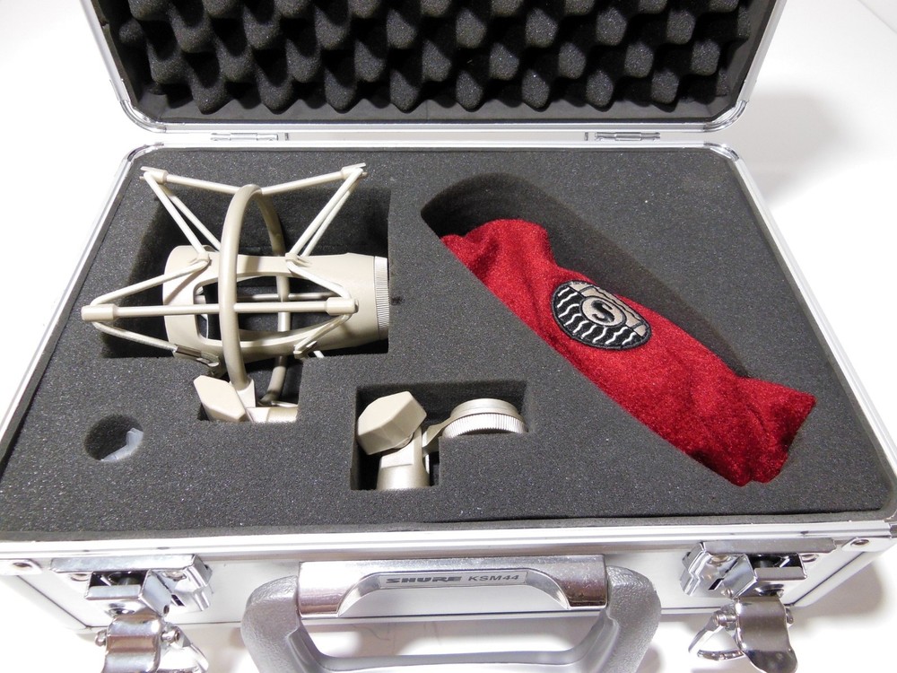 Shure KSM-44 multi-pattern LD condenser microphone