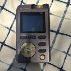 LOTOO PAW Gold digital audio player, Micro USB, Line Out, Headphone Jack