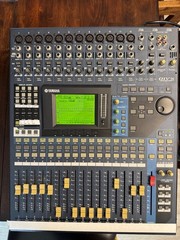 Yamaha 01V96 24-Bit/96k Digital Mixer w/ MY168AD96 – 8 channel Input Card