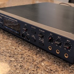Nikkodo DEP-2000K Digital Echo/Key Processor 1U Rack 2CH RCA 1/4″ Black