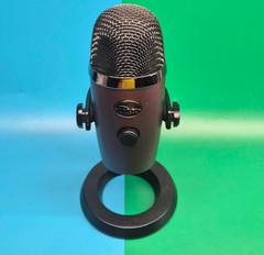 Blue Yeti Nano Premium USB Microphone Streaming Red Onyx Tested No Cord