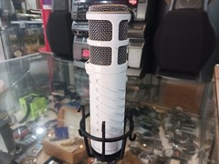 RODE PODCASTER MICROPHONE WHITE | MADE IN AUSTRALIA
