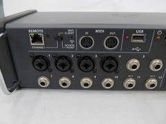 Behringer X AIR XR12 – 12 Channel Digital Mixer Behringer XR12
