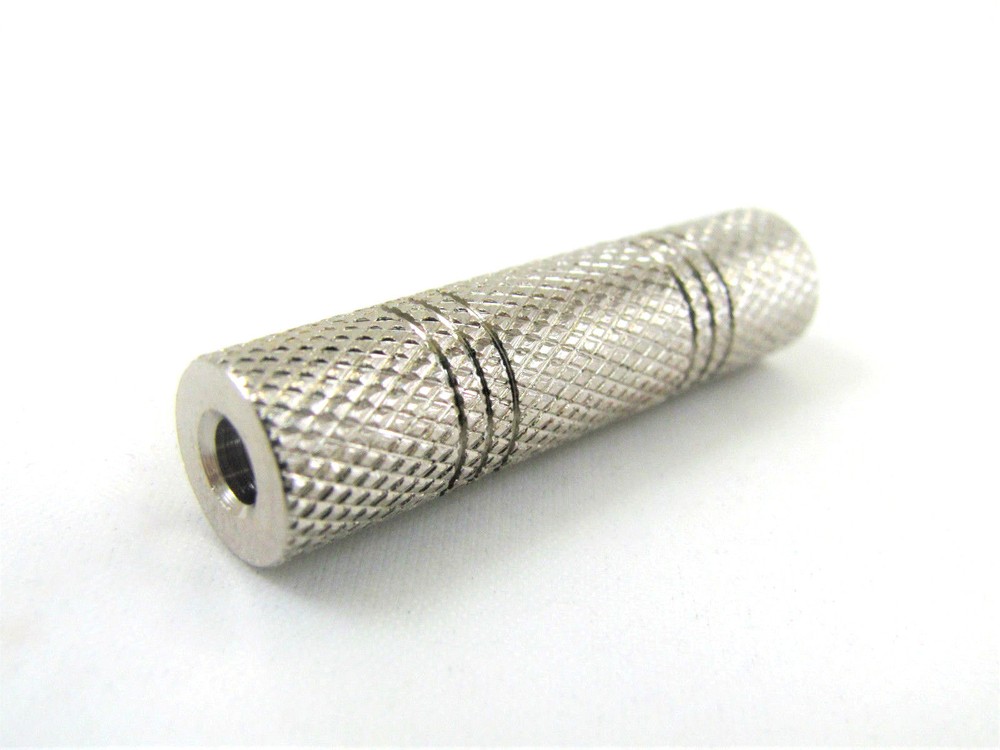 1x Stereo / TRS 1/8″ (3.5mm) Audio Aux Cable Coupler – Philmore 33-182 – NEW