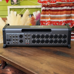 Zoom LiveTrak L-20R Rackmount Digital Mixer Recorder 20ch 22Input L20R