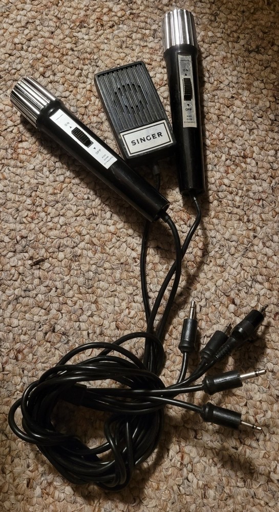 Vintage Lot of 3 – 2.5mm & 3.5MM Dynamic Microphones Mic WM-2022 & Others