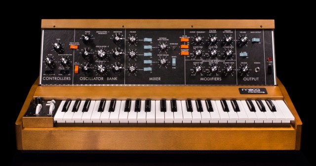 Moog Minimoog Model D Reissue , 100% Analog Synth / 44keys , New //ARMENS//