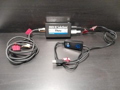 MIDI Solutions MultiVoltages THRU 1-in /2-out MIDI Through Box + BUNDLE *READ“