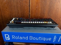 Roland JU-06A Boutique Series Juno Sound Module w/ box