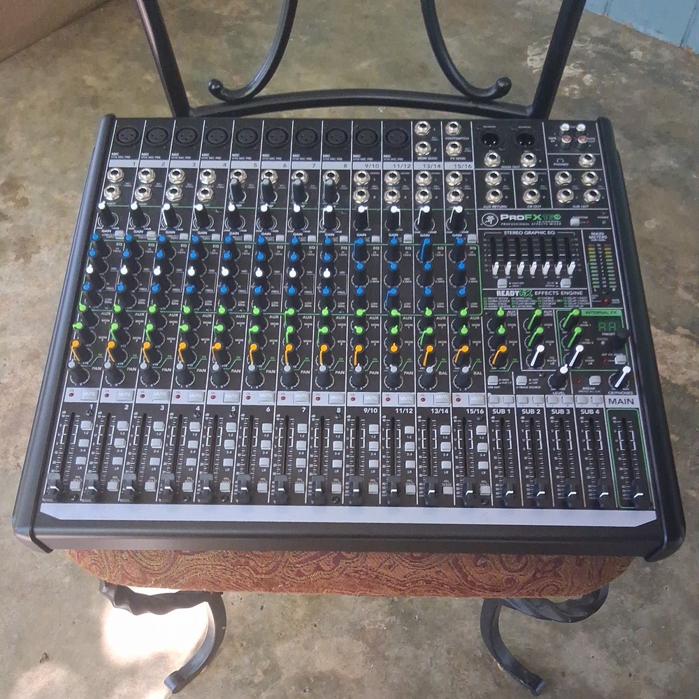 Mackie ProFX16v2 Professional 16-Channel Effects Mixer ReadyFX USB Pro FX16v2