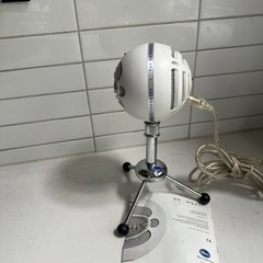 Blue Snowball iCE USB Mic for Recording & Streaming w/ Stand [WHITE]
