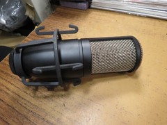 AKG P220 High-Performance Condenser Microphone