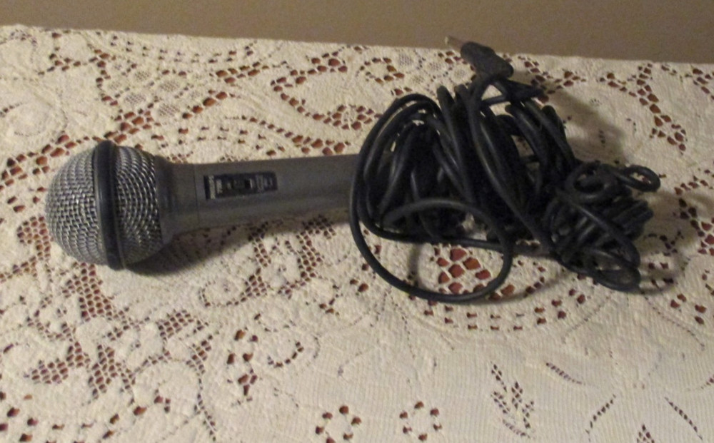 Vintage Philips 7100 Cardiod Dynamic Microphone w/ cable