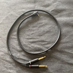 Mogami Neutrik Stereo Mini Jack 3.5mm (1/8“) TRS to Dual 6.3mm (1/4“) TS plugs