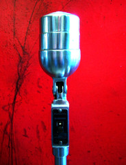 Vintage 1940’s Electro Voice 630 dynamic microphone w 423A stand display 664 636