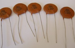 50 – NOS Solar Ceramic Disk Capacitors 390 pfd @ 2.5 kv Test Good!
