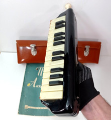 Vintage Soviet wind instrument synthesizer melody-26 USSR Brass harmonica